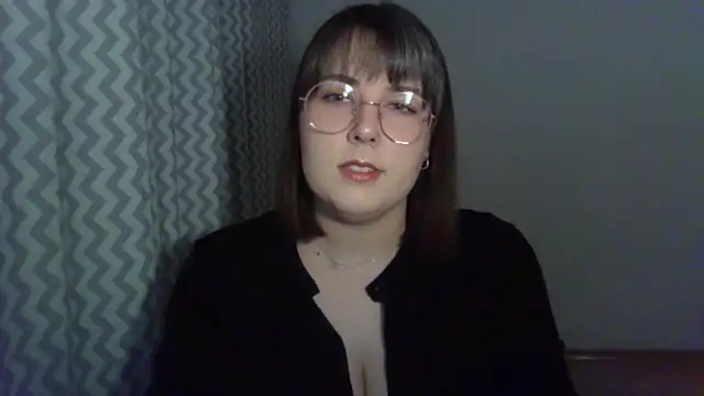 Snapshot of ClaraHard chatting on 03-06-26, 05:31 ClaraHard online show from 03-06-26, 05:31