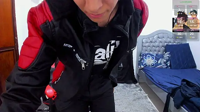 gomitaboy1 online show from 05-16-26, 07:12