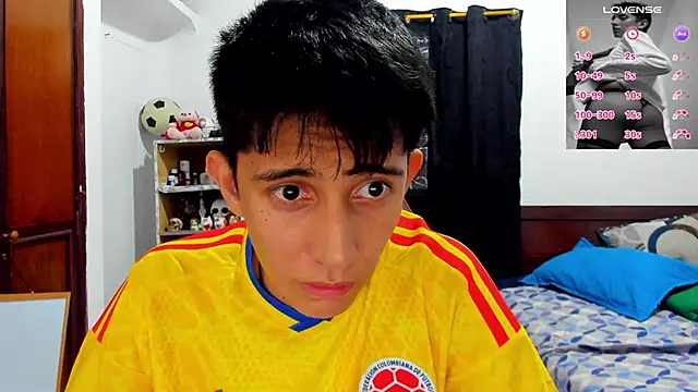 gomitaboy1 online show from 07-17-26, 07:30