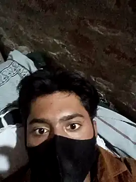 Snapshot of rockmen04 chatting on 04-15-26, 09:49 rockmen04 online show from 04-15-26, 09:49