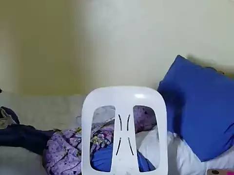 celest yummy online show from 03-08-26, 12:41