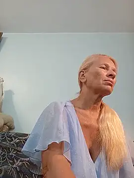 Snapshot of ViktoriaSexi1 chatting on 06-17-26, 08:10 ViktoriaSexi1 online show from 06-17-26, 08:10