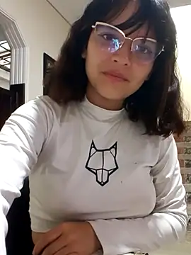 MelissaGirat  online show from 03-12-26, 11:16