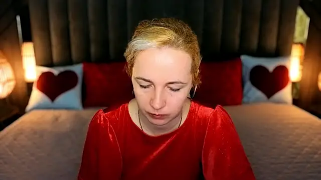 Snapshot of Alaska_Si chatting on 03-10-26, 06:40 Alaska Si online show from 03-10-26, 06:40