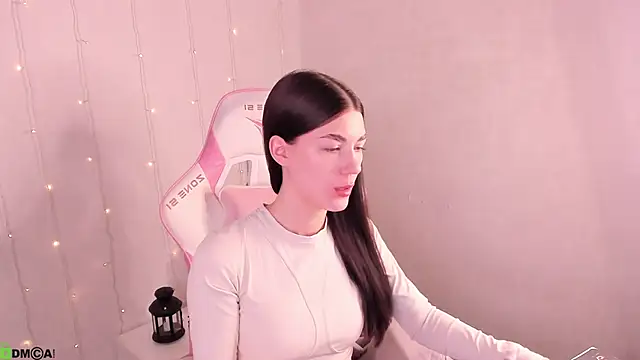 LunaRossaa online show from 04-23-26, 12:01