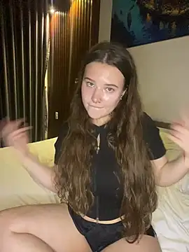 KristieKitty online show from 04-05-26, 06:05