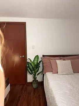 Suki 3 online show from 04-24-26, 10:56