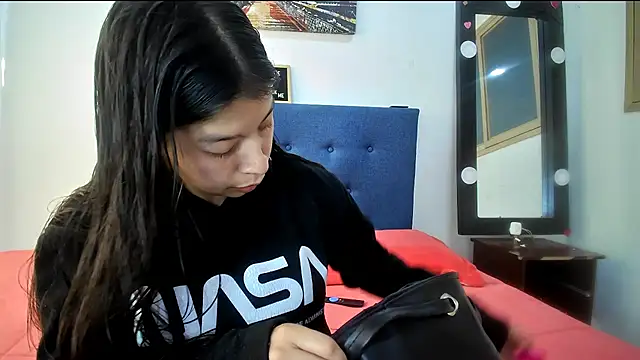 HIMAWARY SOIN5 online show from 04-14-26, 01:17