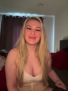 Lara-Gartner online show from 03-09-26, 01:04