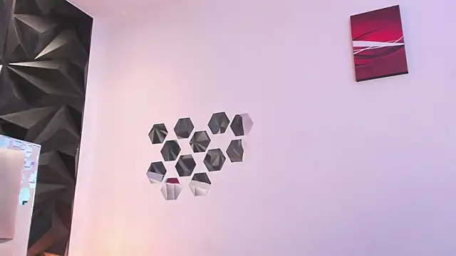 Katijis online show from 04-16-26, 06:52