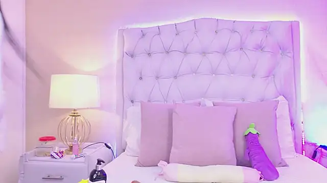 MeganRoseh online show from 04-22-26, 08:10