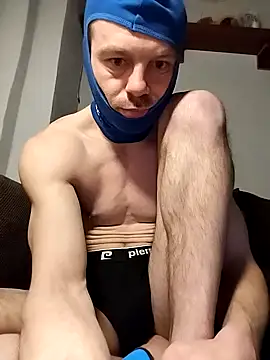 Snapshot of MatusCaddy chatting on 04-12-26, 02:49 MatusCaddy online show from 04-12-26, 02:49