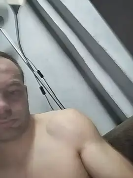 Snapshot of MatusCaddy chatting on 05-15-26, 11:45 MatusCaddy online show from 05-15-26, 11:45