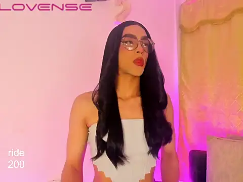 Snapshot of melissa_hot21 chatting on 04-29-26, 01:53 melissa hot21 online show from 04-29-26, 01:53