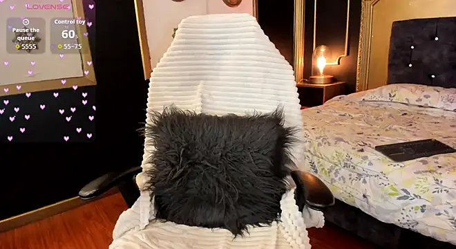 Nina Lust online show from 03-14-26, 07:30