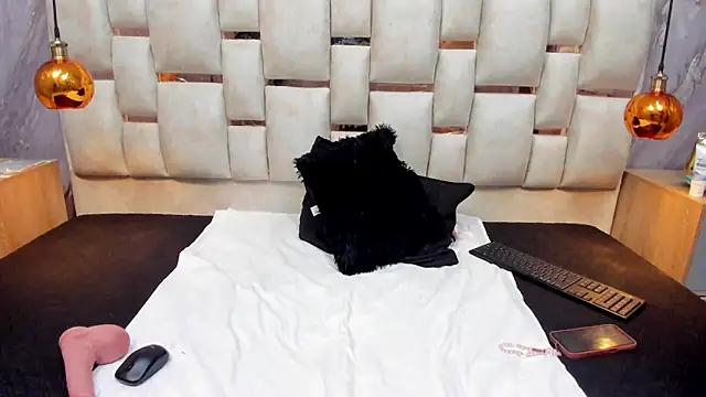 Snapshot of Milf_Drip chatting on 05-10-26, 12:32 Milf Drip online show from 05-10-26, 12:32