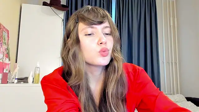 Snapshot of MaryannSofts chatting on 07-14-26, 01:06 MaryannSofts online show from 07-14-26, 01:06