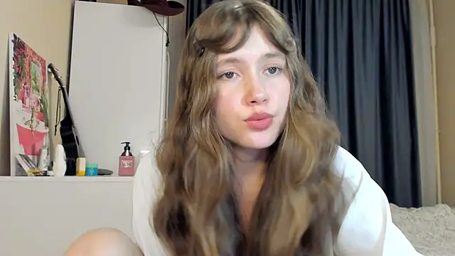 Snapshot of MaryannSofts chatting on 08-03-26, 06:00 MaryannSofts online show from 08-03-26, 06:00