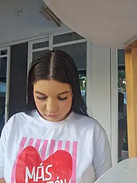 Pretty Julieta online show from 04-13-26, 10:04