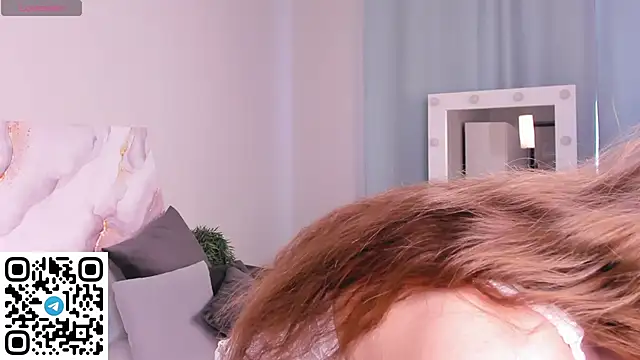 Xenia paradise online show from 04-07-26, 01:06