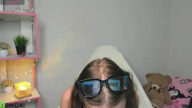 Xenia paradise online show from 05-26-26, 12:39