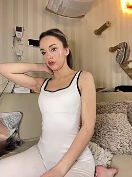 Snapshot of KatieCutieXooo chatting on 03-09-26, 11:36 KatieCutieXooo online show from 03-09-26, 11:36