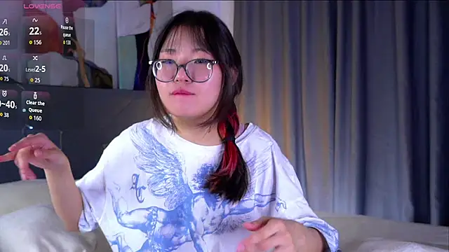 NelleMihalko online show from 04-16-26, 11:11