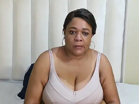 BUSTYQUEENK online show from 03-11-26, 10:21