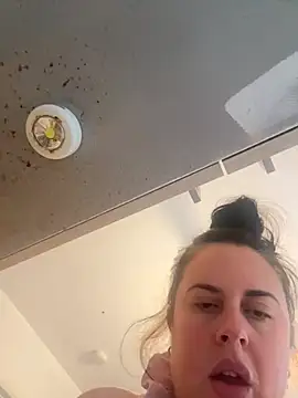 BunnyBallyX online show from 03-27-26, 06:52