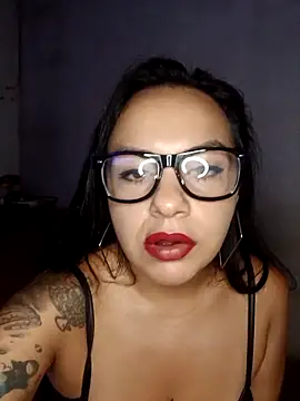 Snapshot of Milf_Tiffany chatting on 03-07-26, 03:58 Milf Tiffany online show from 03-07-26, 03:58