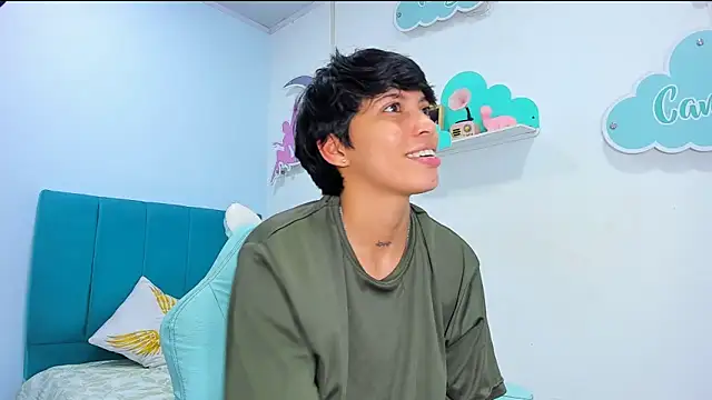 ivyheat3 online show from 04-26-26, 03:15