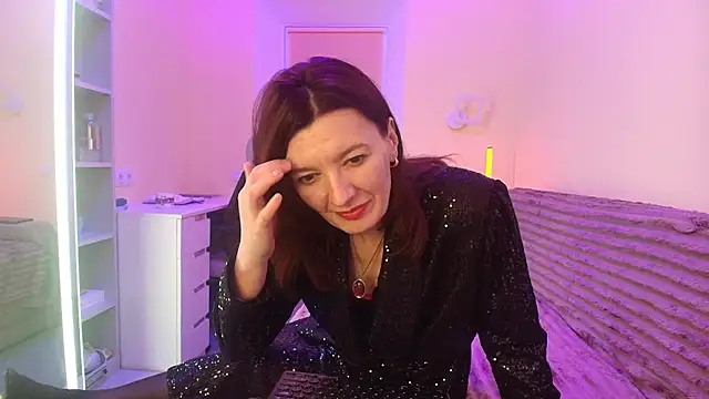 Bonnie Naughtyy online show from 05-18-26, 04:24