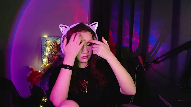 Celia Sensual  online show from 06-11-26, 07:56