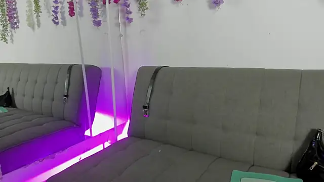 Petite Artemis online show from 03-28-26, 01:38