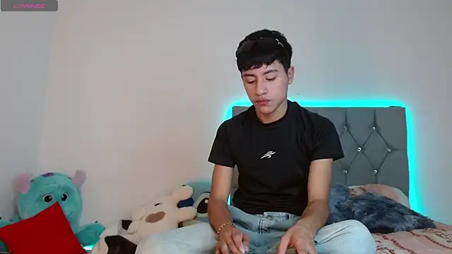 Sebas fire4 online show from 04-26-26, 09:34