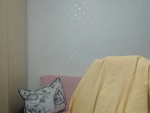 Snapshot of BlondEagleMuscle chatting on 05-27-26, 07:00 BlondEagleMuscle online show from 05-27-26, 07:00