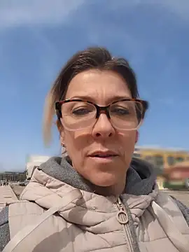 ManuelaX online show from 03-01-26, 11:45