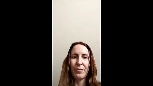 Snapshot of AnnaTight chatting on 03-18-26, 11:46 AnnaTight online show from 03-18-26, 11:46