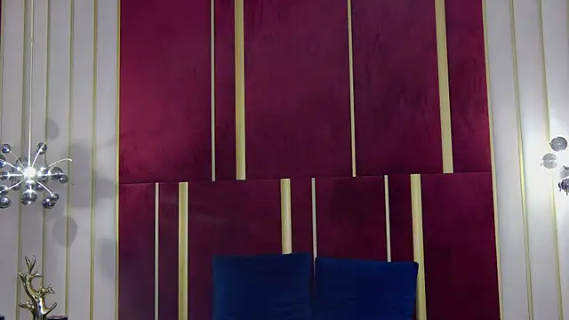 Noir Kitty online show from 04-24-26, 02:19