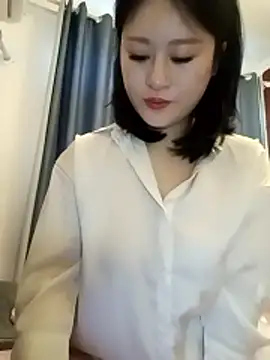 Snapshot of Yolanda9 chatting on 03-26-26, 01:33 Yolanda9 online show from 03-26-26, 01:33