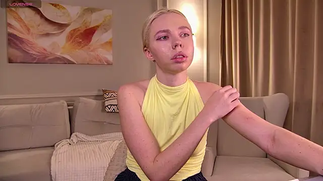 TessaAdorablee online show from 04-23-26, 12:29