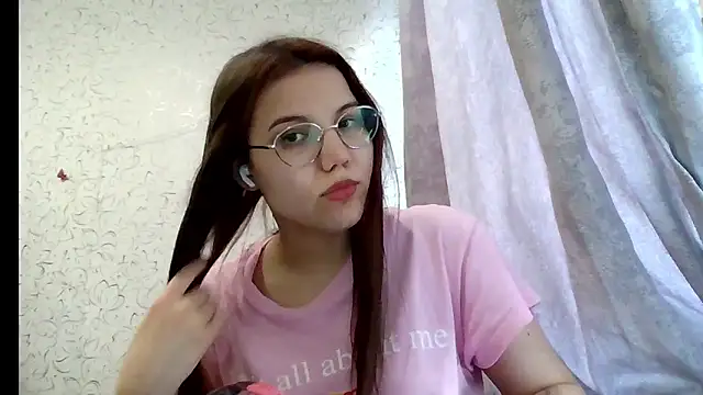 Snapshot of Aurora_Breeze chatting on 05-05-26, 10:56 Aurora Breeze online show from 05-05-26, 10:56