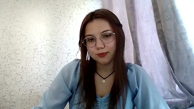 Snapshot of Aurora_Breeze chatting on 05-15-26, 12:01 Aurora Breeze online show from 05-15-26, 12:01