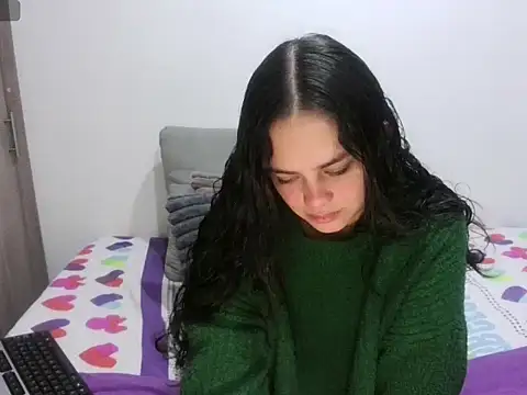 ashely jensen online show from 06-17-26, 02:03