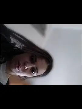 Snapshot of SaraRoushen chatting on 03-10-26, 11:15 SaraRoushen online show from 03-10-26, 11:15