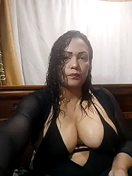 Snapshot of maroita chatting on 05-19-26, 01:50 maroita online show from 05-19-26, 01:50