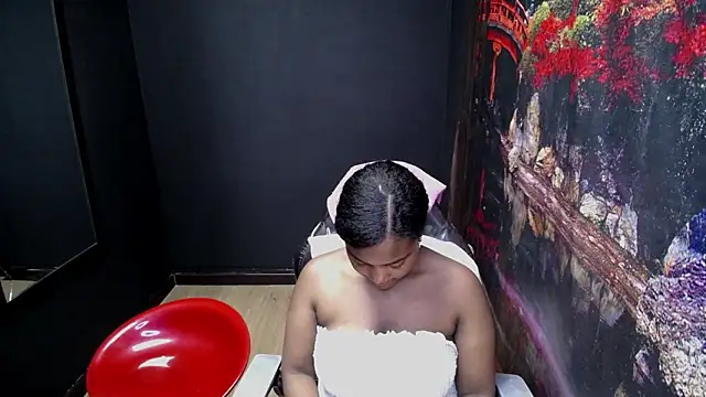 Snapshot of Candykss chatting on 04-28-26, 02:27 Candykss online show from 04-28-26, 02:27
