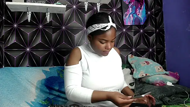 Snapshot of Candykss chatting on 05-07-26, 09:31 Candykss online show from 05-07-26, 09:31