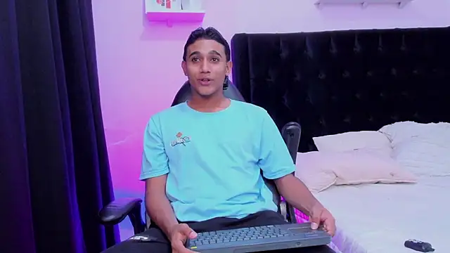 Morgan Bladee online show from 04-28-26, 05:12