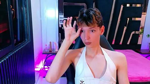 Stefany PiInk online show from 04-01-26, 01:41